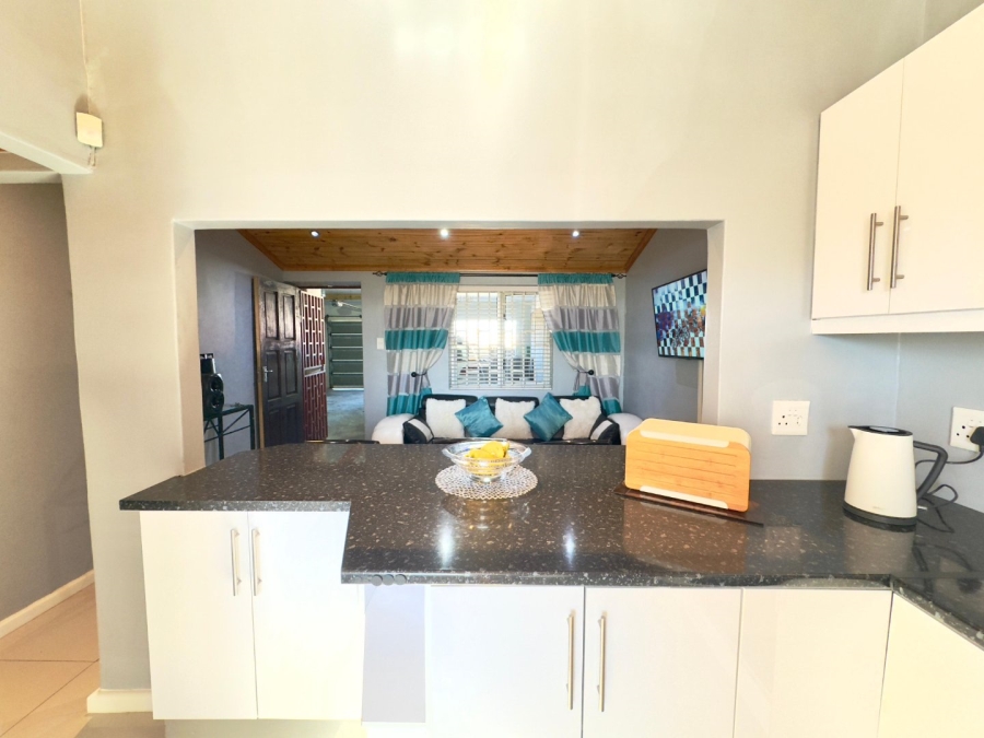 2 Bedroom Property for Sale in Steenberg Western Cape